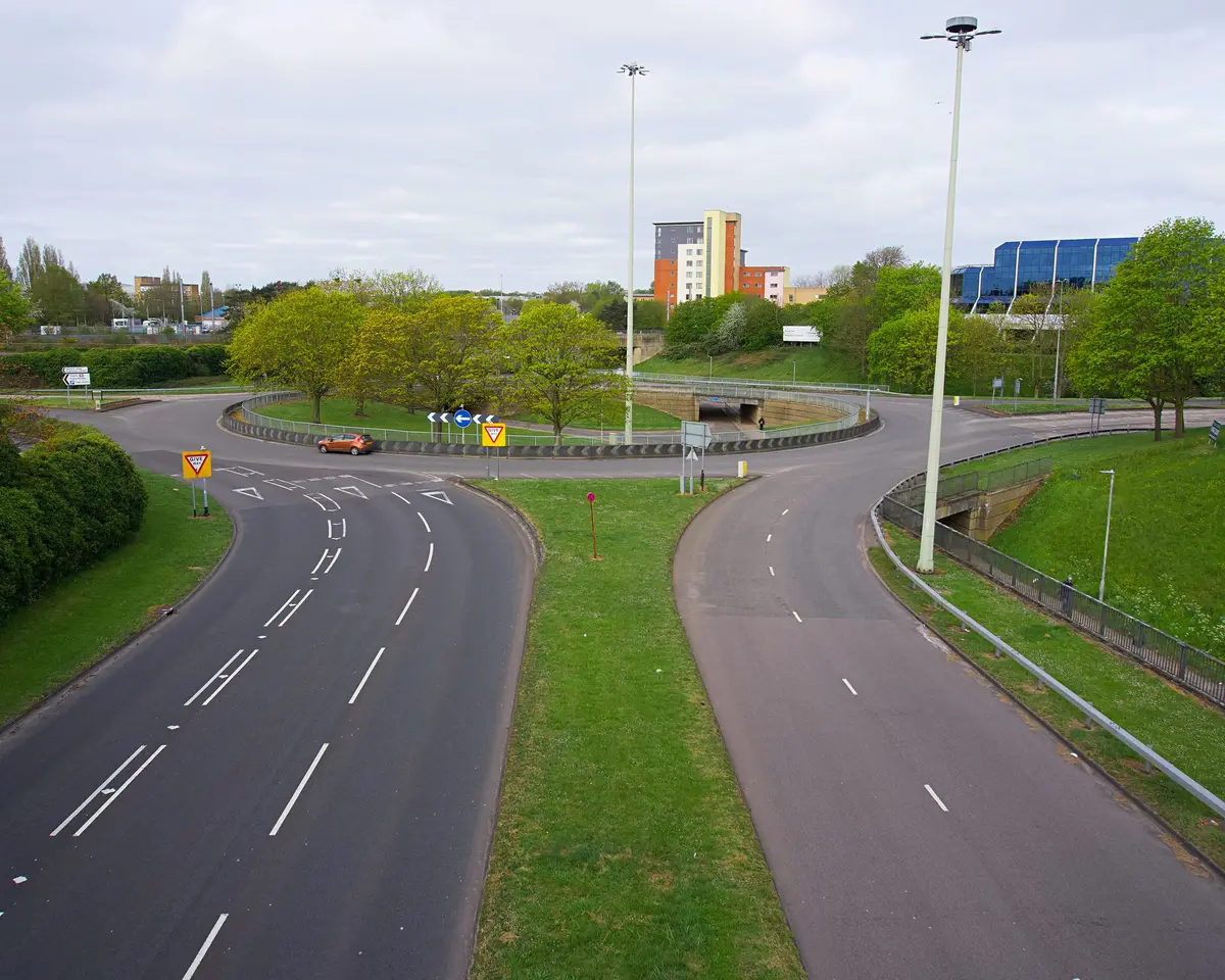 Slip road leading to a roundabout